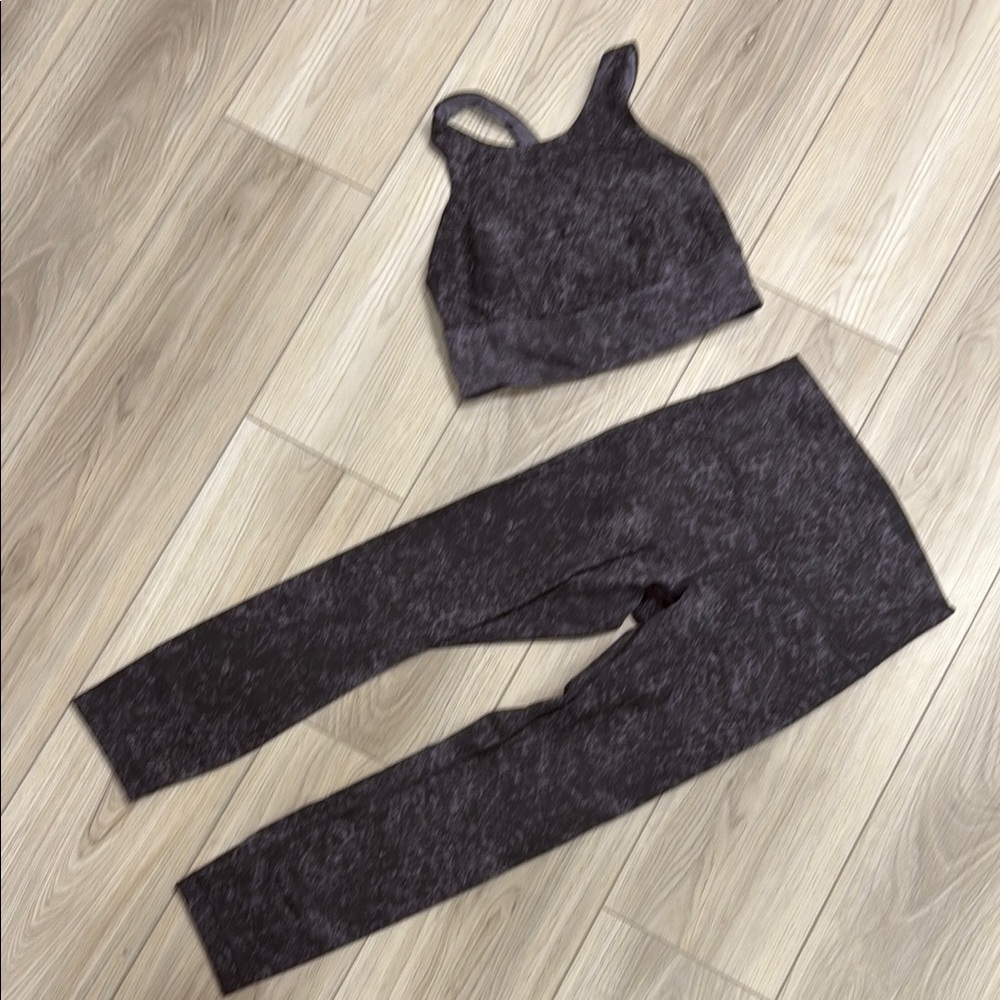 Lululemon wunder train set